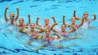 أولمبياد باريس 2024.. منتخب السباحة التوقيعية يطير إلى فرنسا